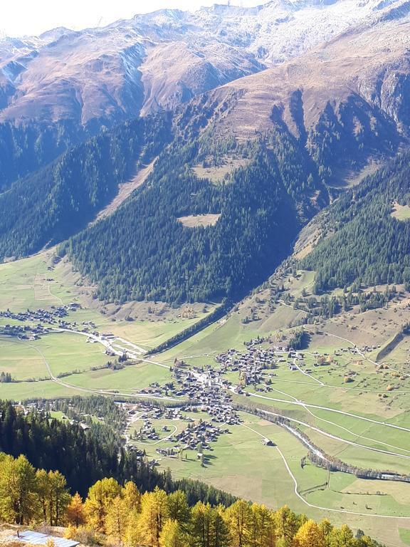 Alpensonne Lägenhet Reckingen Exteriör bild