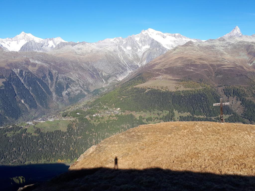 Alpensonne Lägenhet Reckingen Exteriör bild
